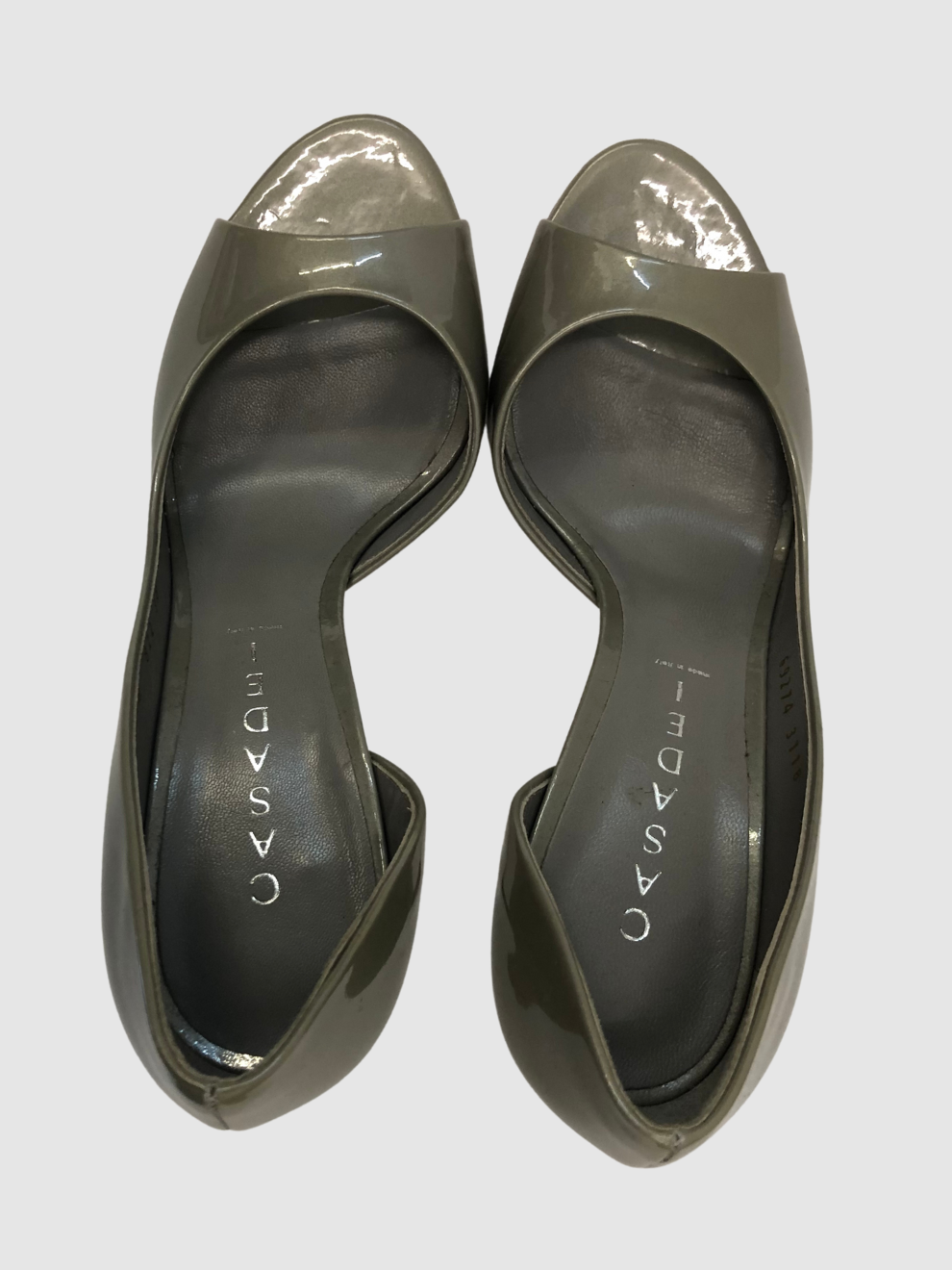 Graue Lack-Peeptoes von Casadei