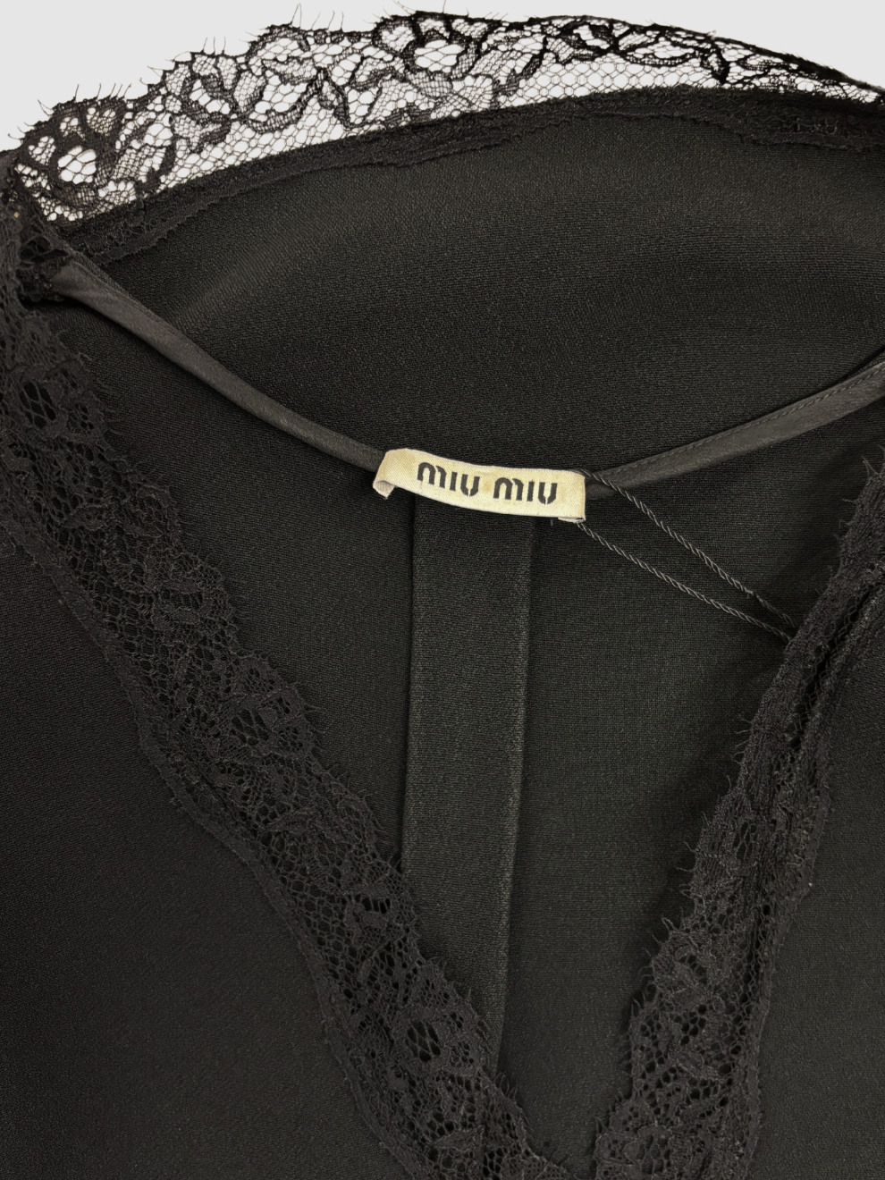 Schwarzes Top mit Spitze von Miu Miu