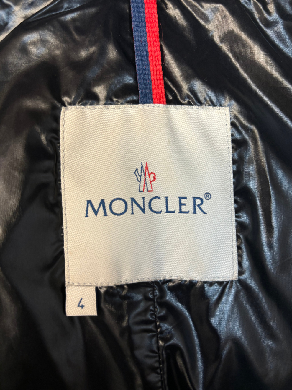 Schwarzer langer Parka von Moncler