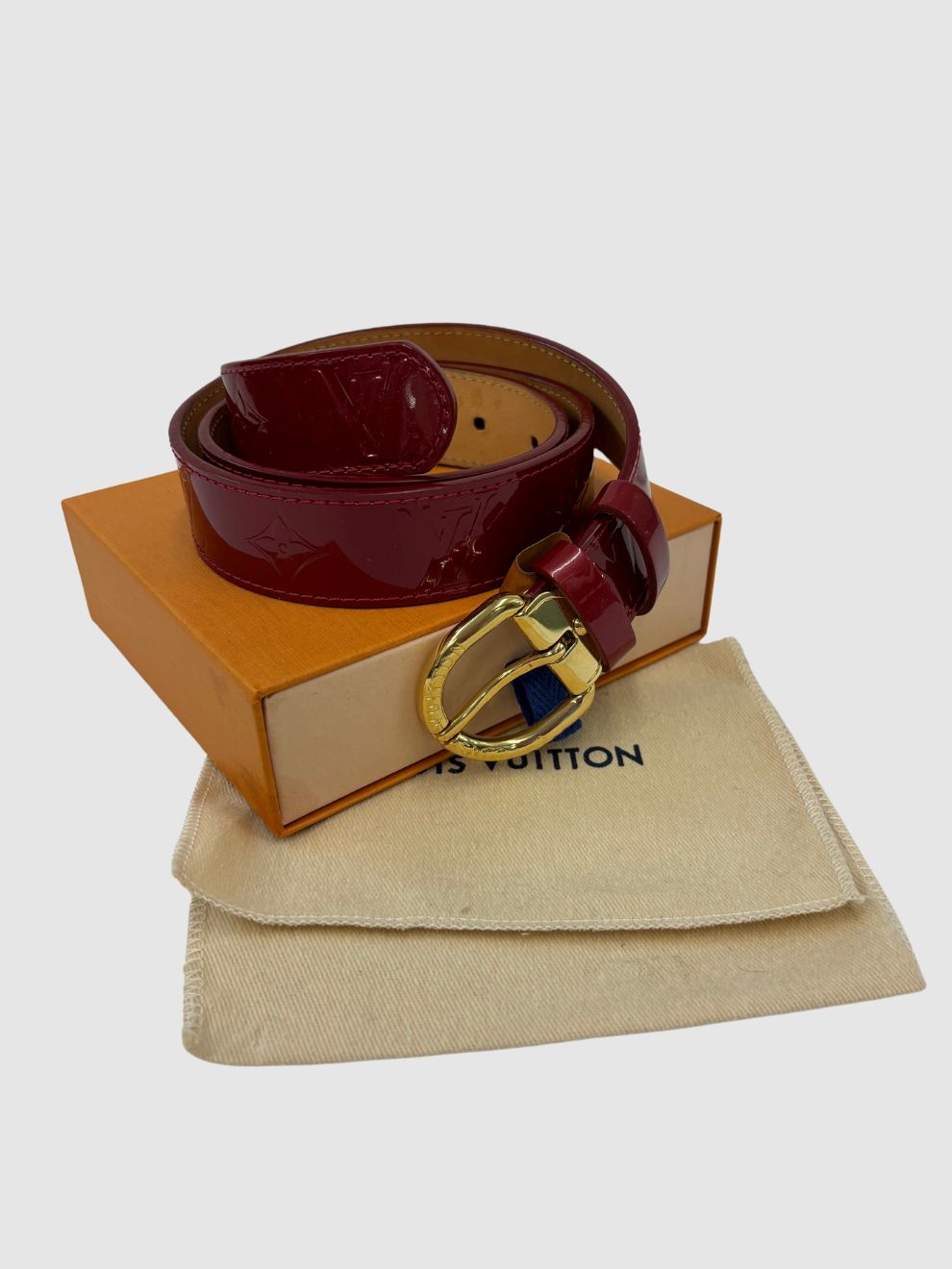 Roter Lackleder-Gürtel von Louis Vuitton