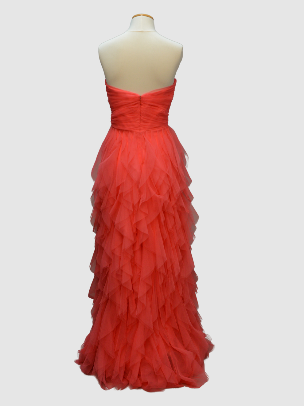 Flamingofarbenes Bandeau-Tüllkleid von Atelier Emé
