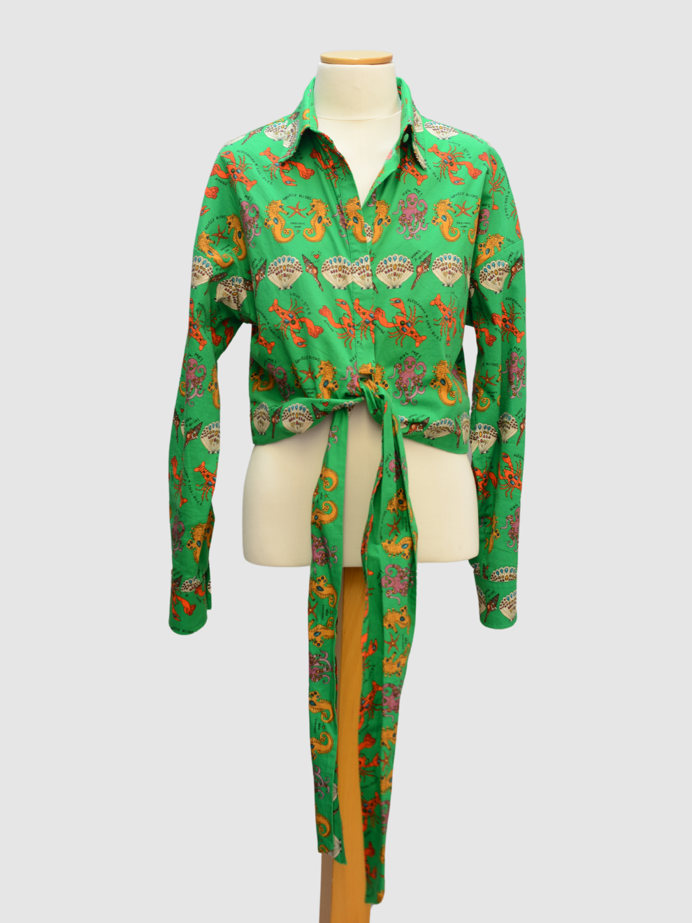 Grüne Bluse mit maritimem Print von Alessandro Enriquez