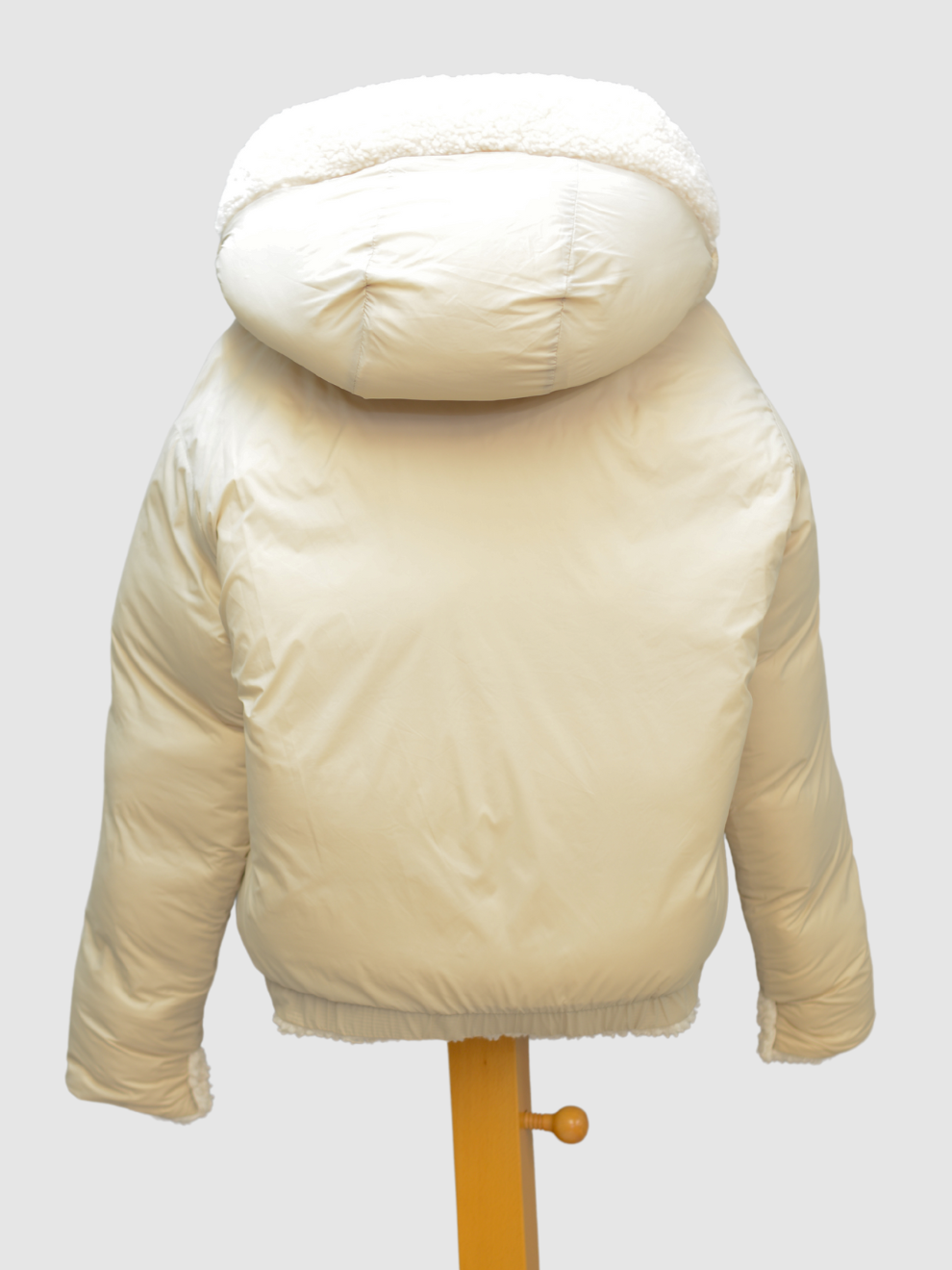 Cremeweiße Teddy-Wendejacke von Bacon