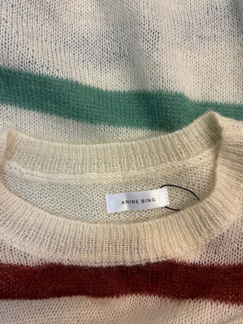 Cremefarbener bunt gestreifter Strickpulli von Anine Bing