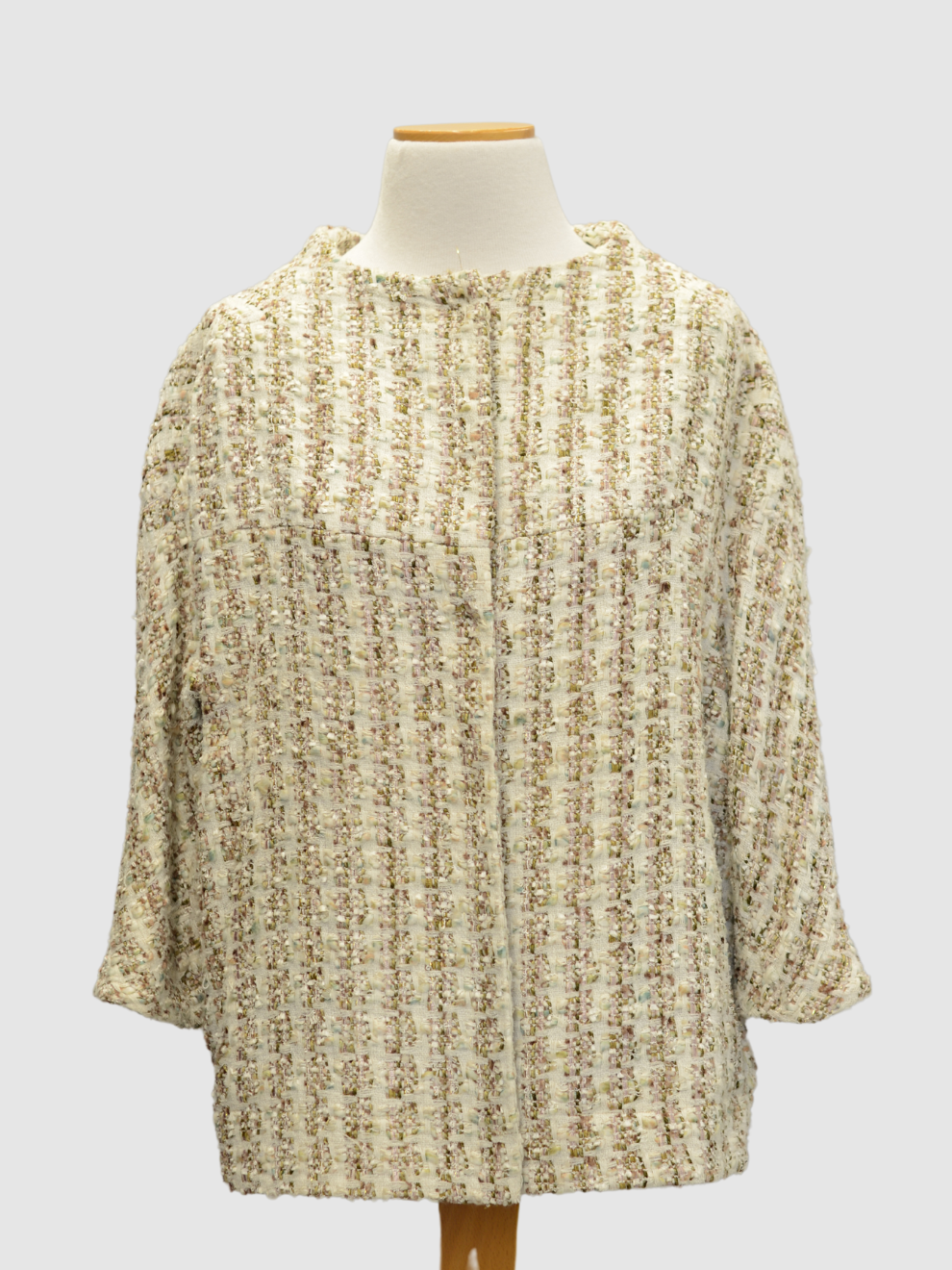 Cremefarbene Boucle-Jacke von Roberto Collina 39
