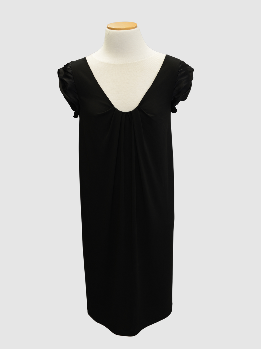 Schwarzes Kleid mit Gürtel von Alberta Ferretti