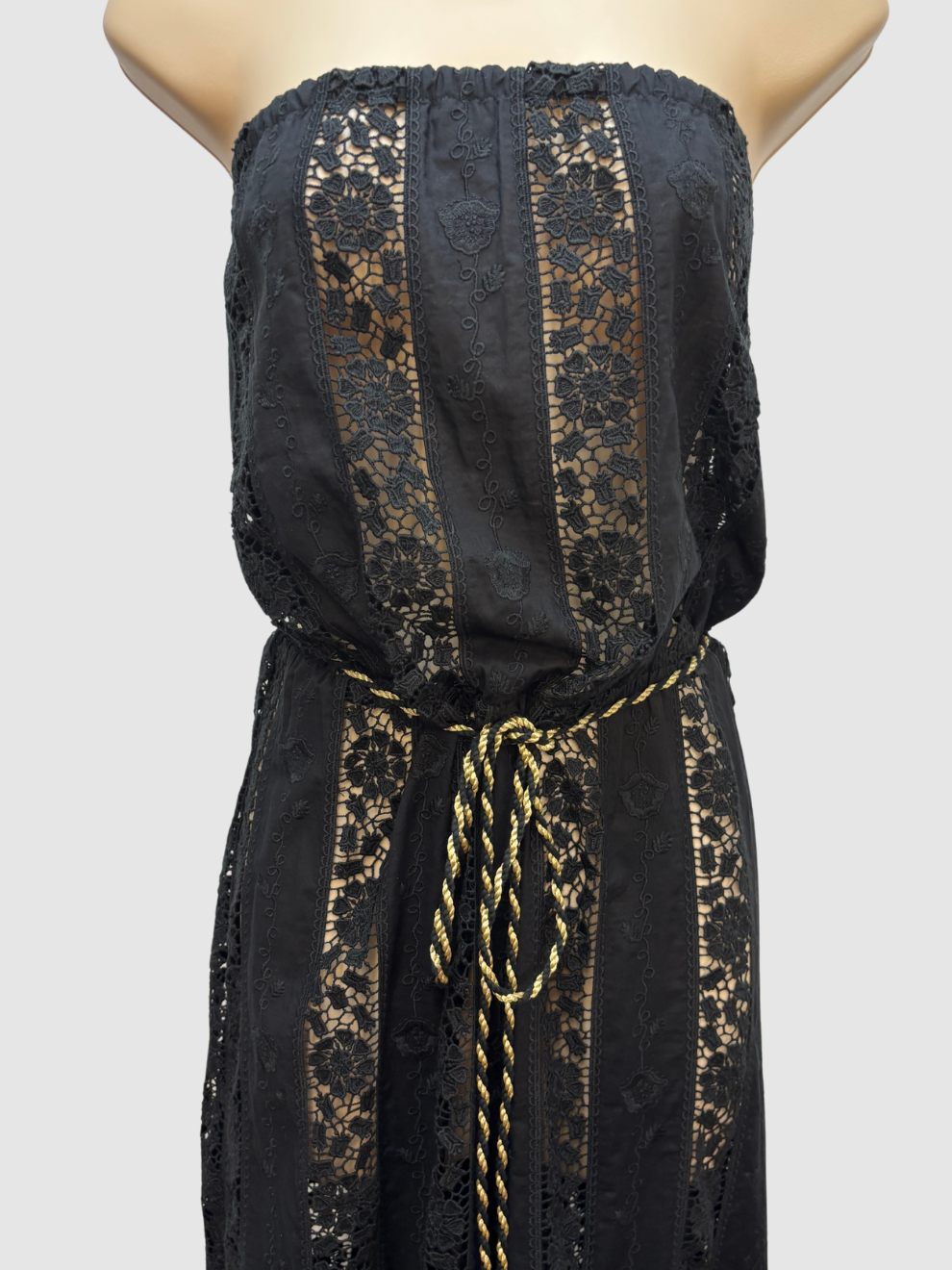 Schwarzer Spitzen-Jumpsuit von Miguelina