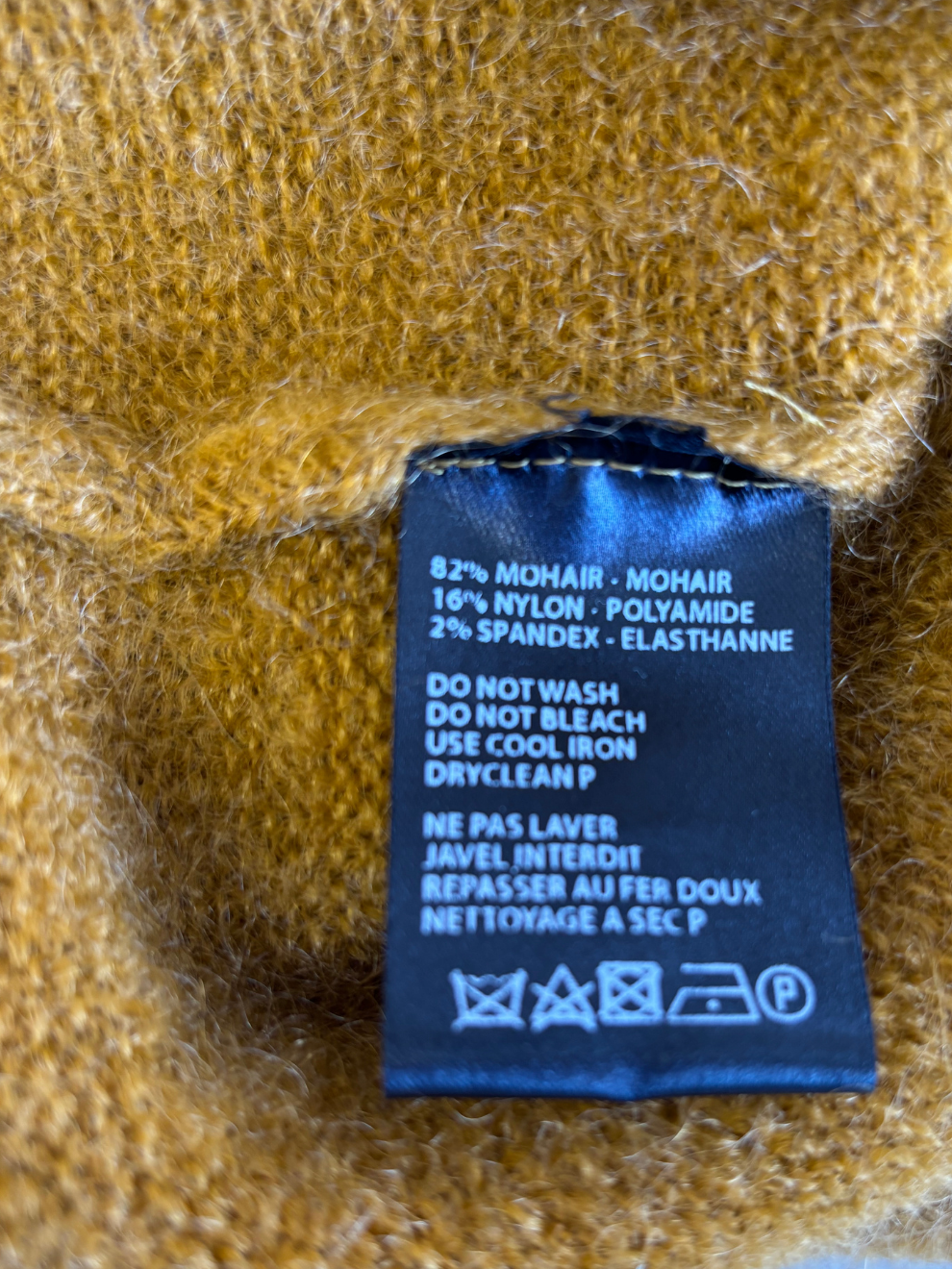 Ockerfarbener Mohair-Pullover von Haider Ackermann
