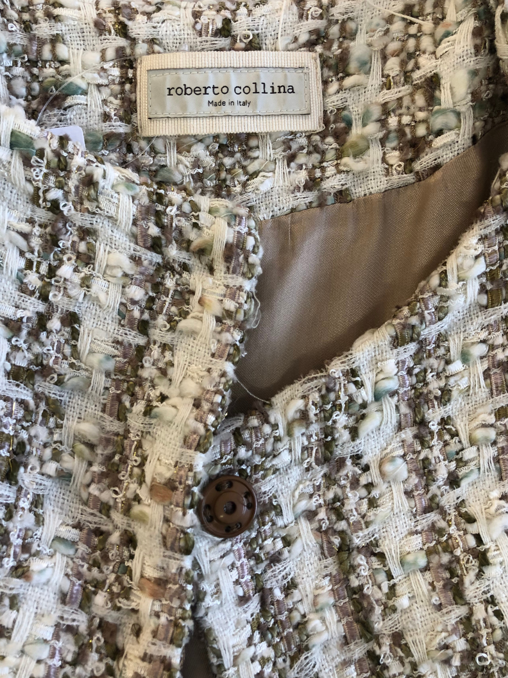 Cremefarbene Boucle-Jacke von Roberto Collina 39