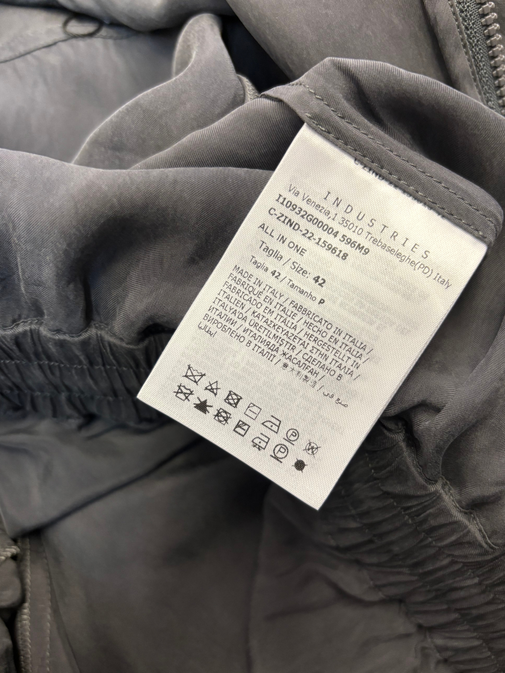 Dunkelgrauer Jumpsuit von Moncler
