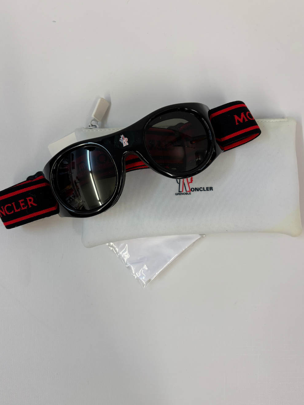 Schwarze Skibrille von Moncler