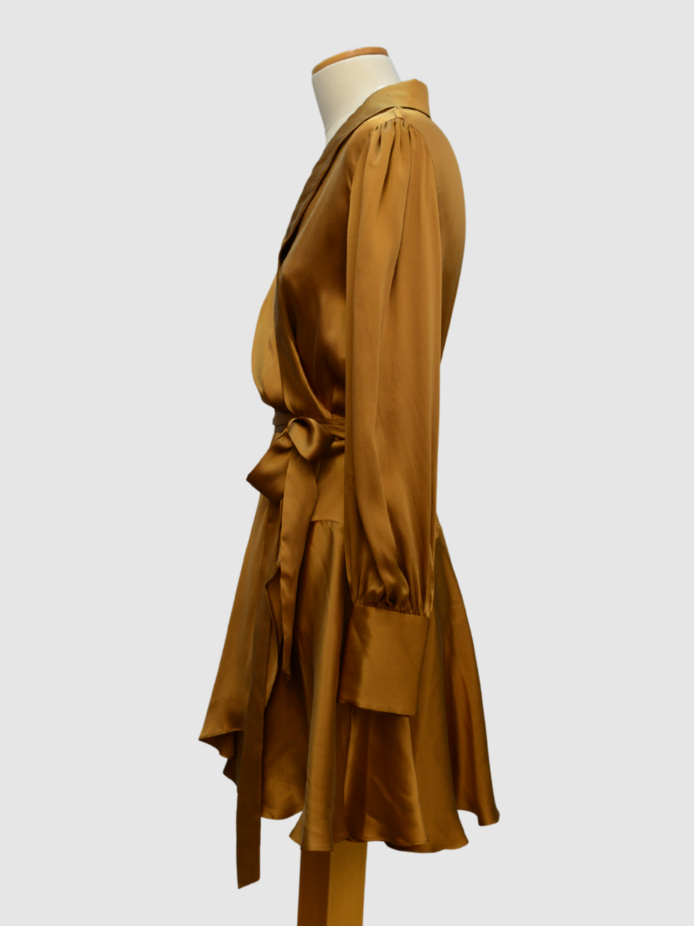 Goldfarbenes Wickelkleid von Zimmermann