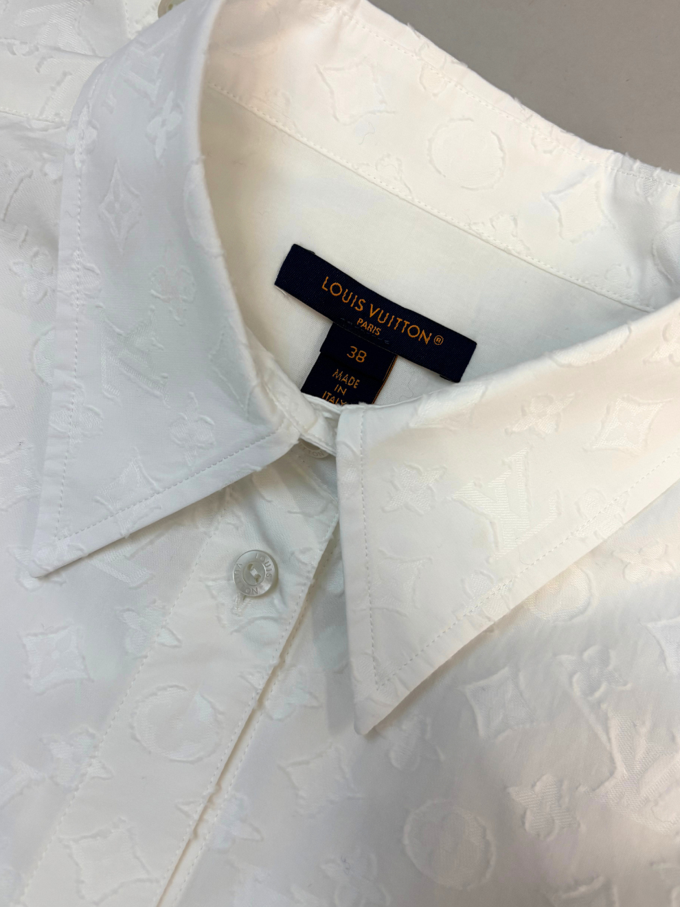 Weißes Hemdblusenkleid von Louis Vuitton