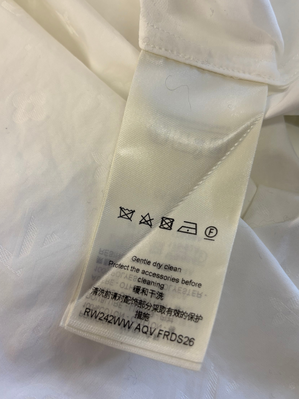 Weißes Hemdblusenkleid von Louis Vuitton