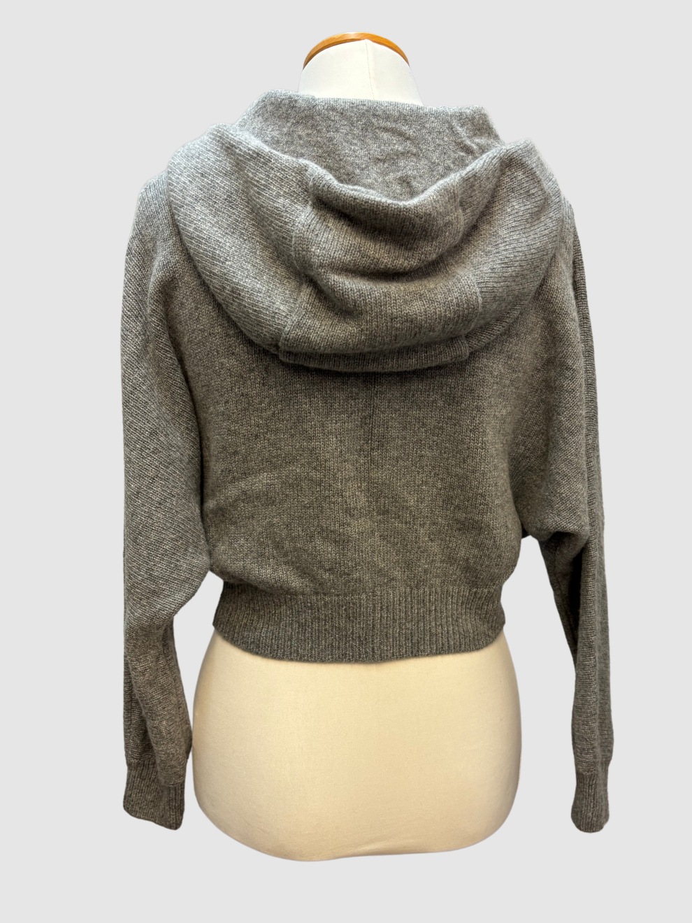 Graue cropped Strickjacke mit Kapuze von Prada