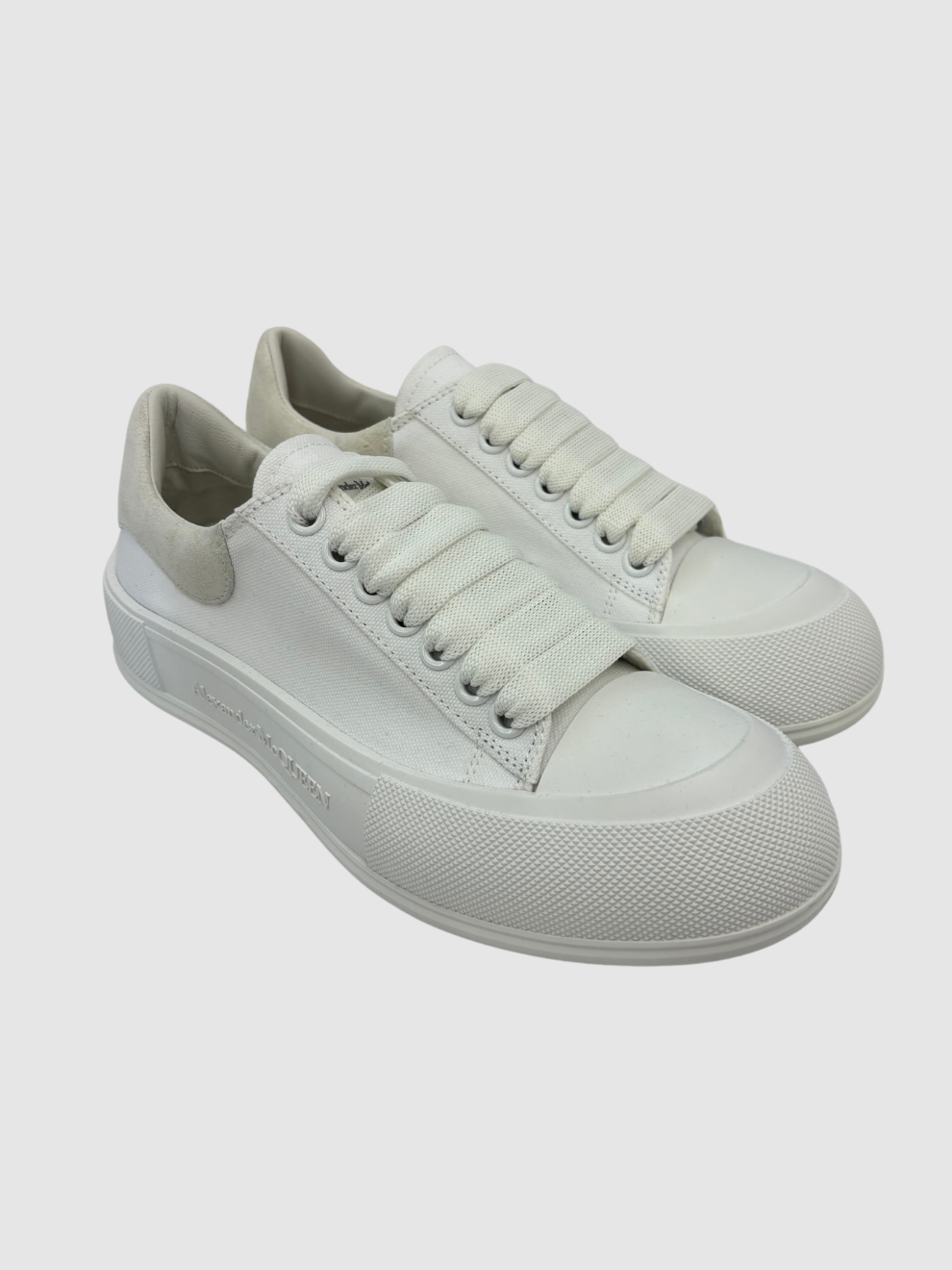 WeiBe Deck Plimsoll Sneaker von Alexander McQueen