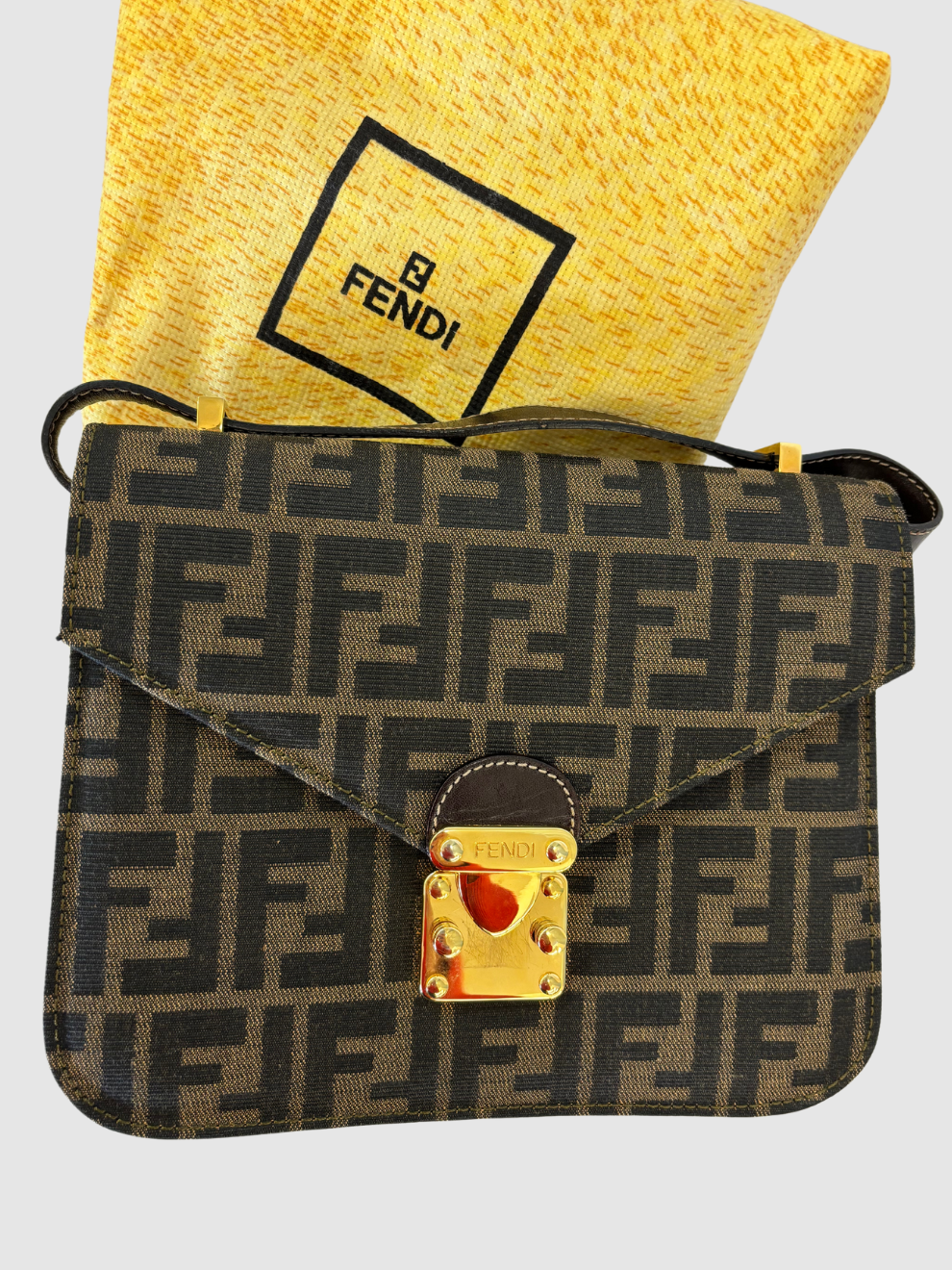 Braune Canvas Cross Body Bag mit FF-Stick von Fendi