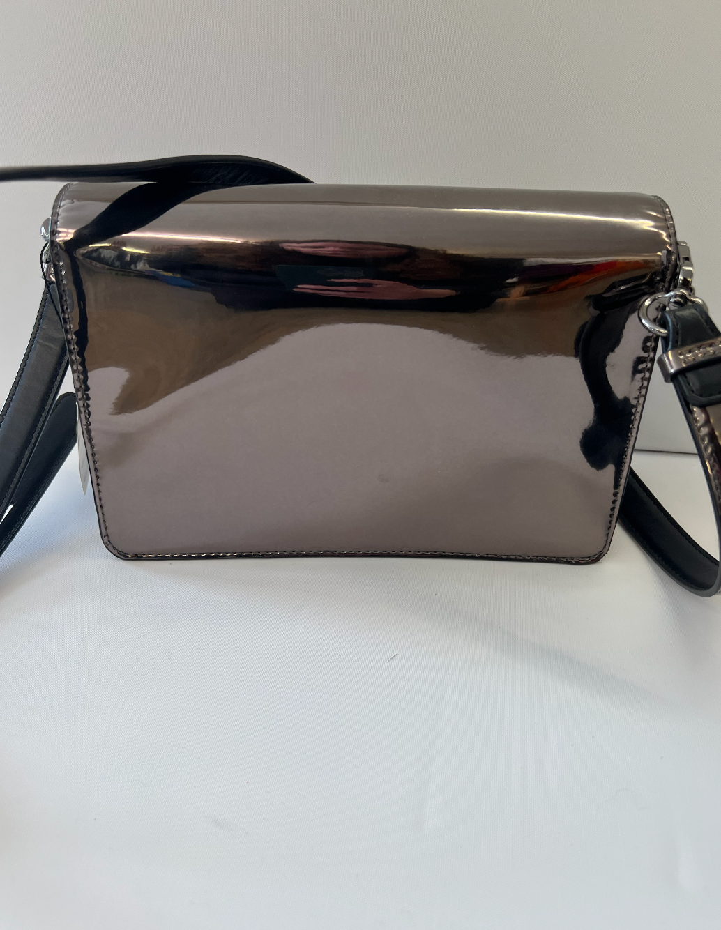 Verspiegelte Tasche von Karl Lagerfeld