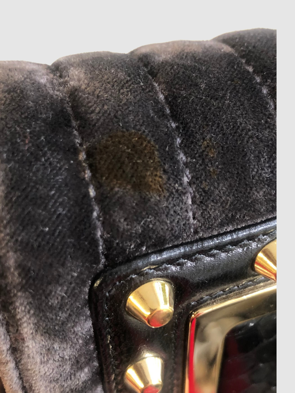 Dunkelgrau-braune Samttasche von Jimmy Choo