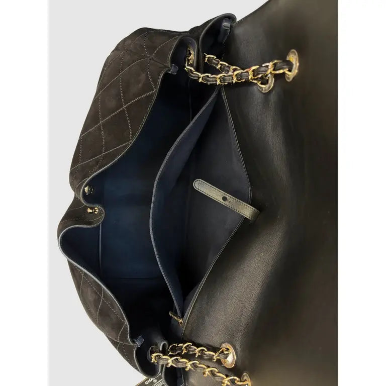 Schwarze Chanel x Pharell Williams XXL Flap Bag