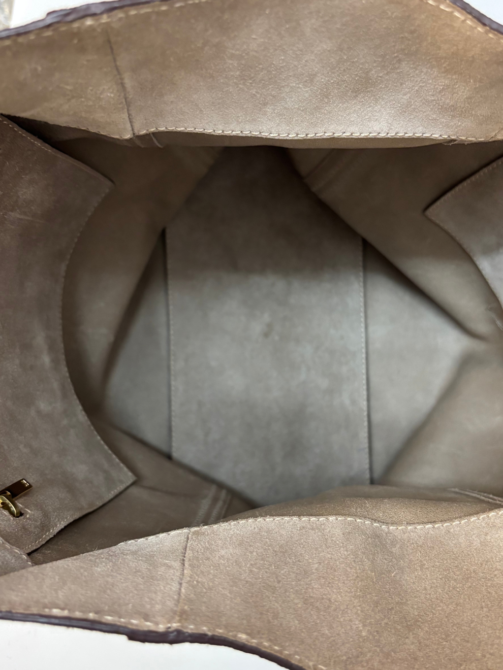 Grauer Leder-Shopper von Carolina Herrera