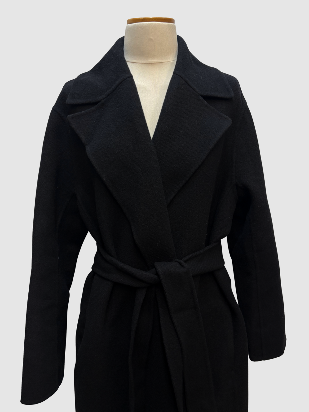 Schwarzer Wollmantel von The Row