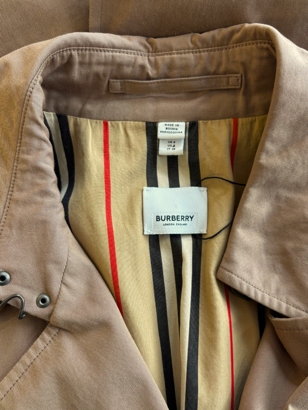 Brauner Trenchcoat von Burberry