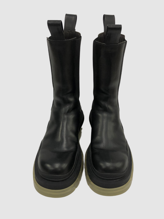 Schwarze Boots Tire von Bottega Veneta