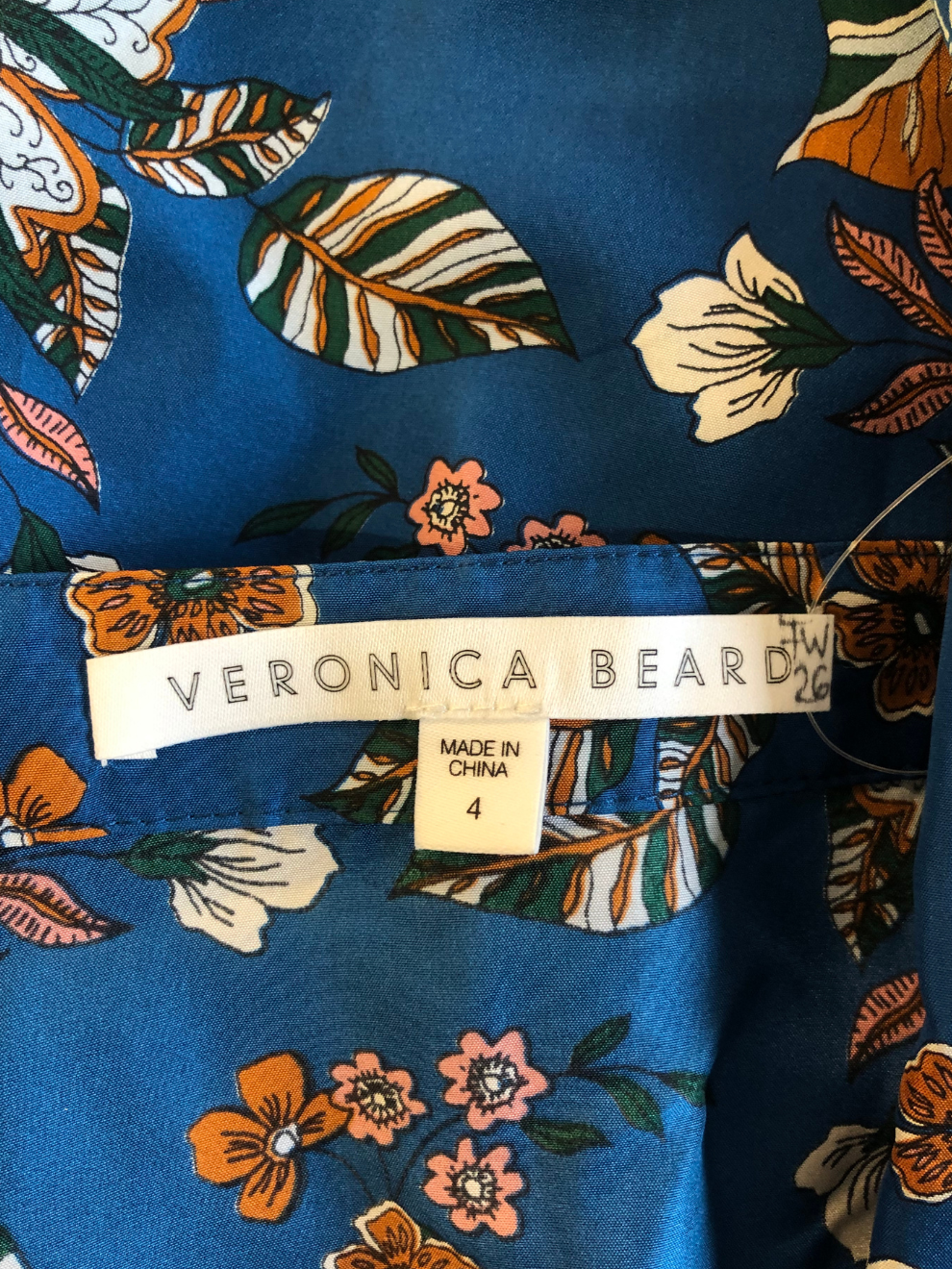 Blauer floral gemusterter Seiden-Midirock von Veronica Beard