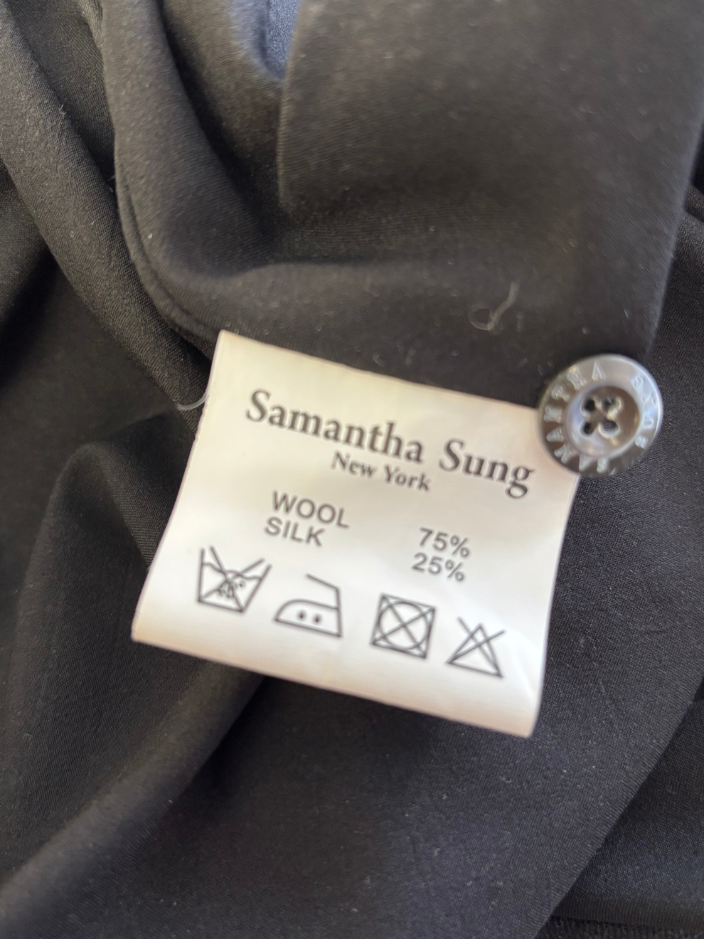 Schwarzes Blusenkleid von Samantha Sung