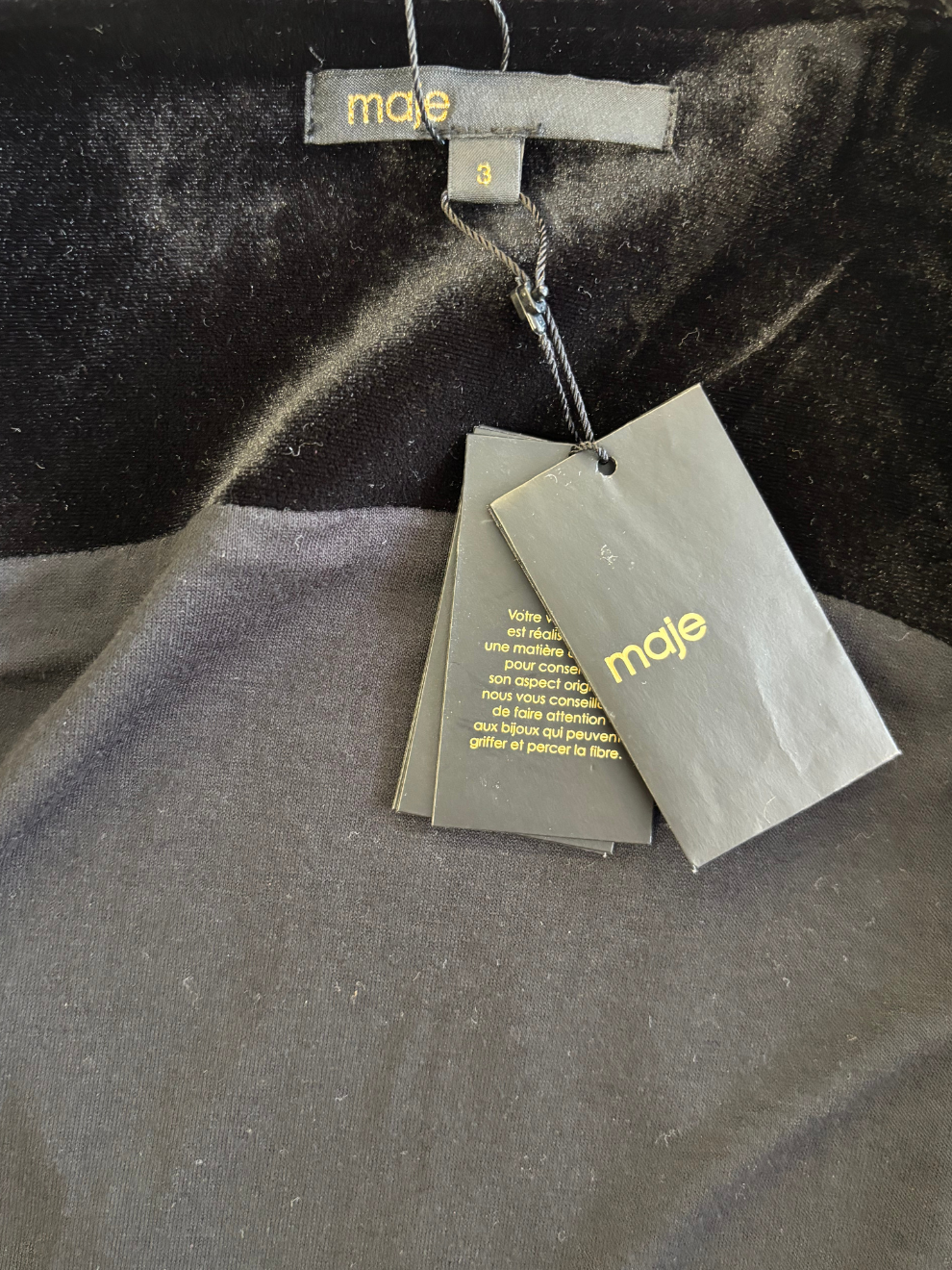 Schwarzes Pailletten-Kleid von Maje