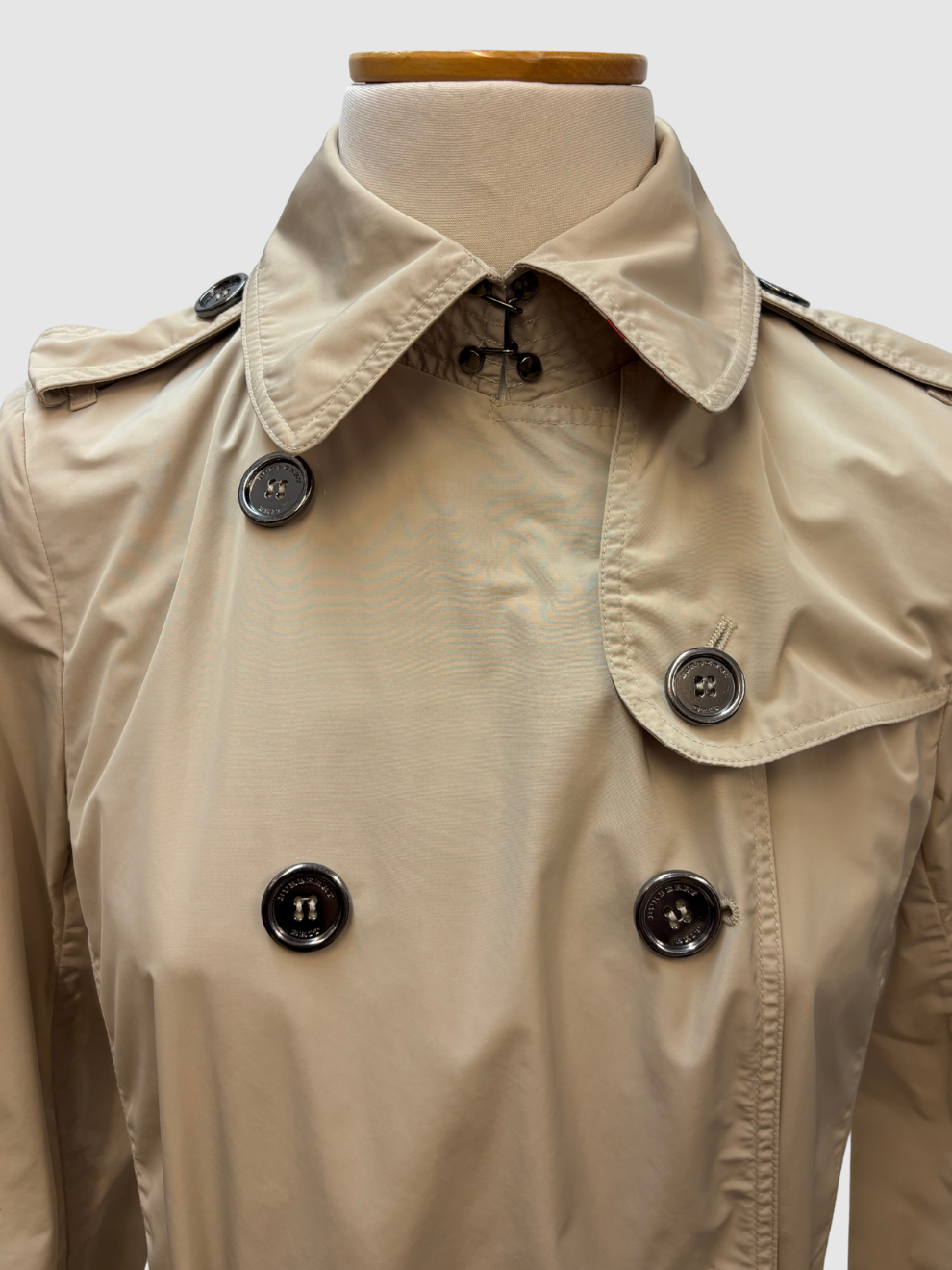 Hellbeiger Trenchcoat von Burberry