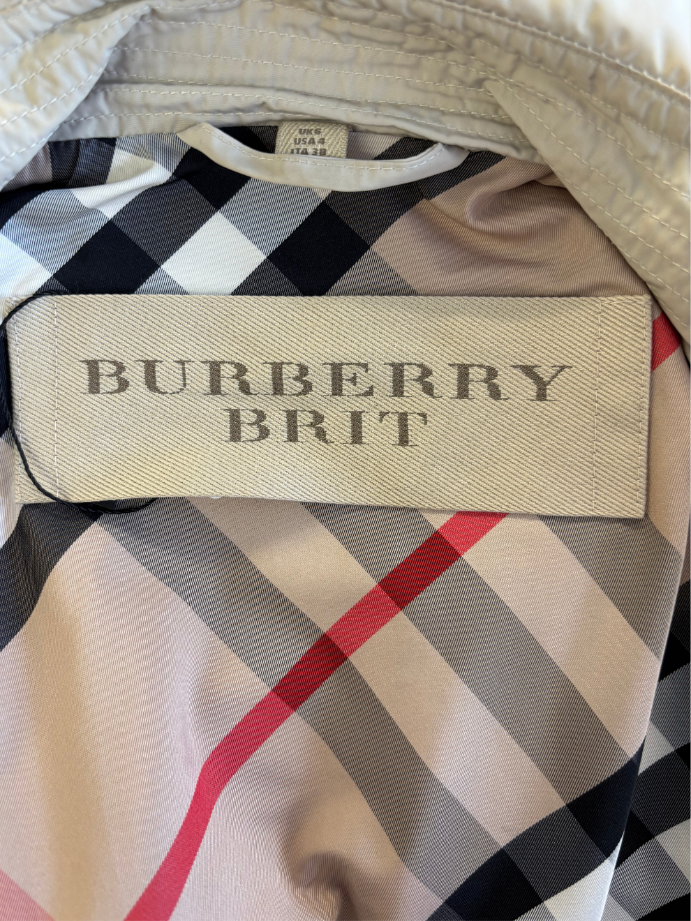 Hellbeiger Trenchcoat von Burberry