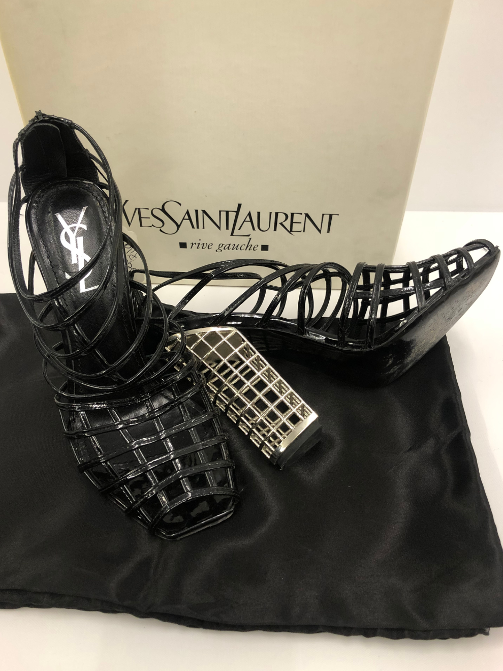 Schwarze Cage 110 Ankle-Peeptoes von Yves Saint Laurent