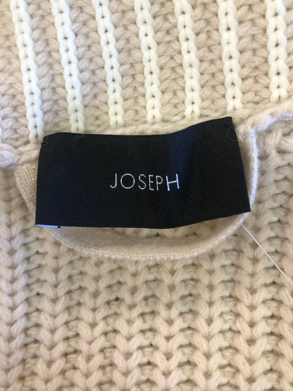 Beige-weiß gestreifter Merino-Strickmantel von Joseph