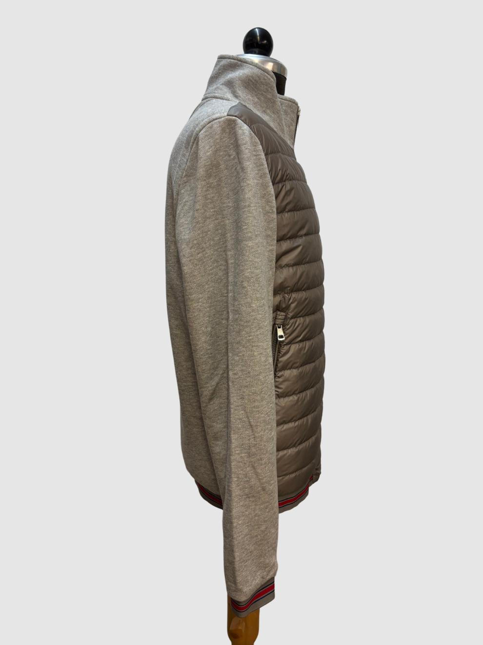 Grauer teilwattierter Blouson von Moncler