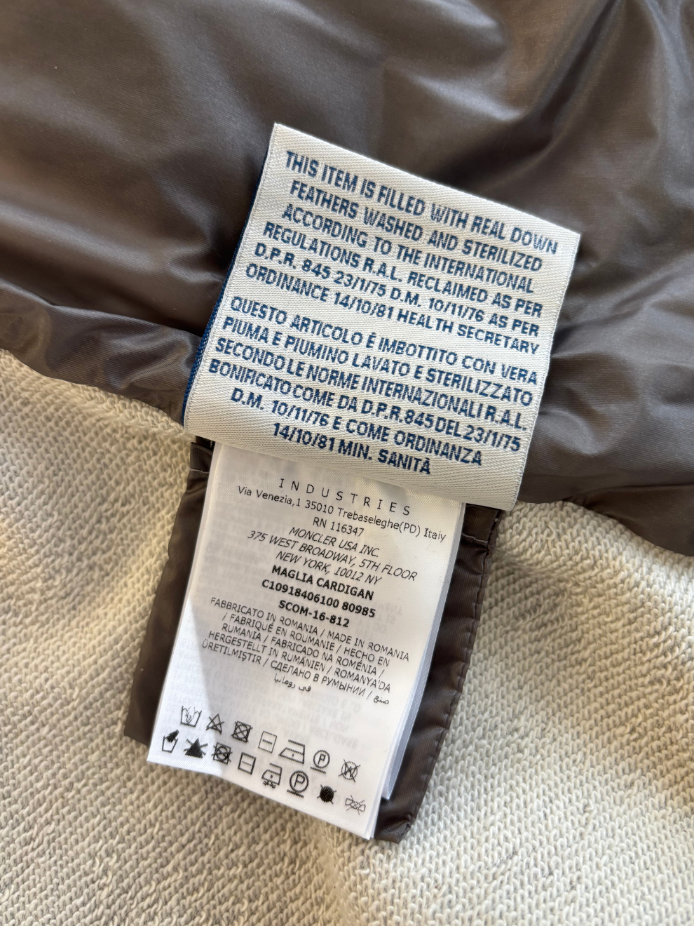 Grauer teilwattierter Blouson von Moncler