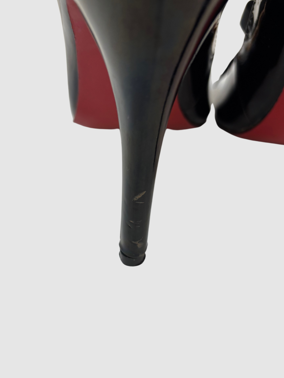 Schwarze Lackleder-Pumps von Christian Louboutin