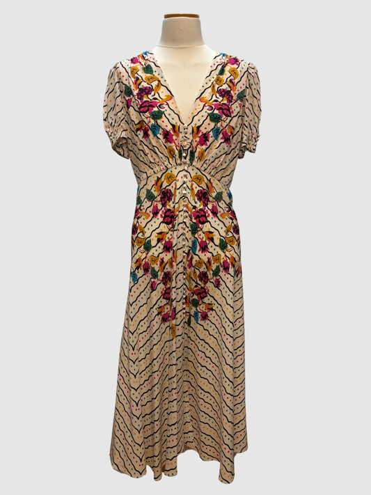 Sandfarbenes Maxikleid aus Seide von Saloni