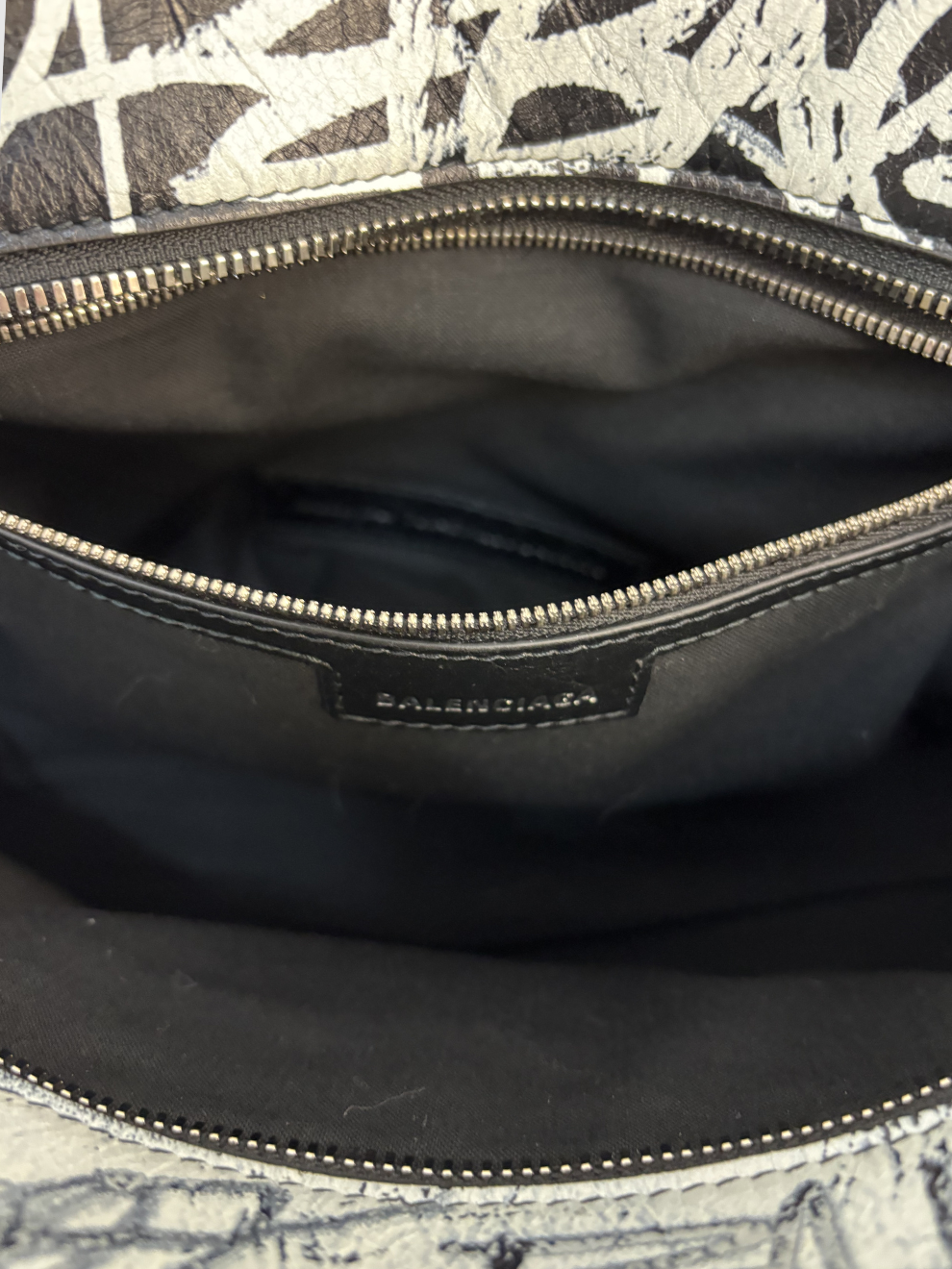 Schwarze Balenciaga Neo Cagole City Graffiti
