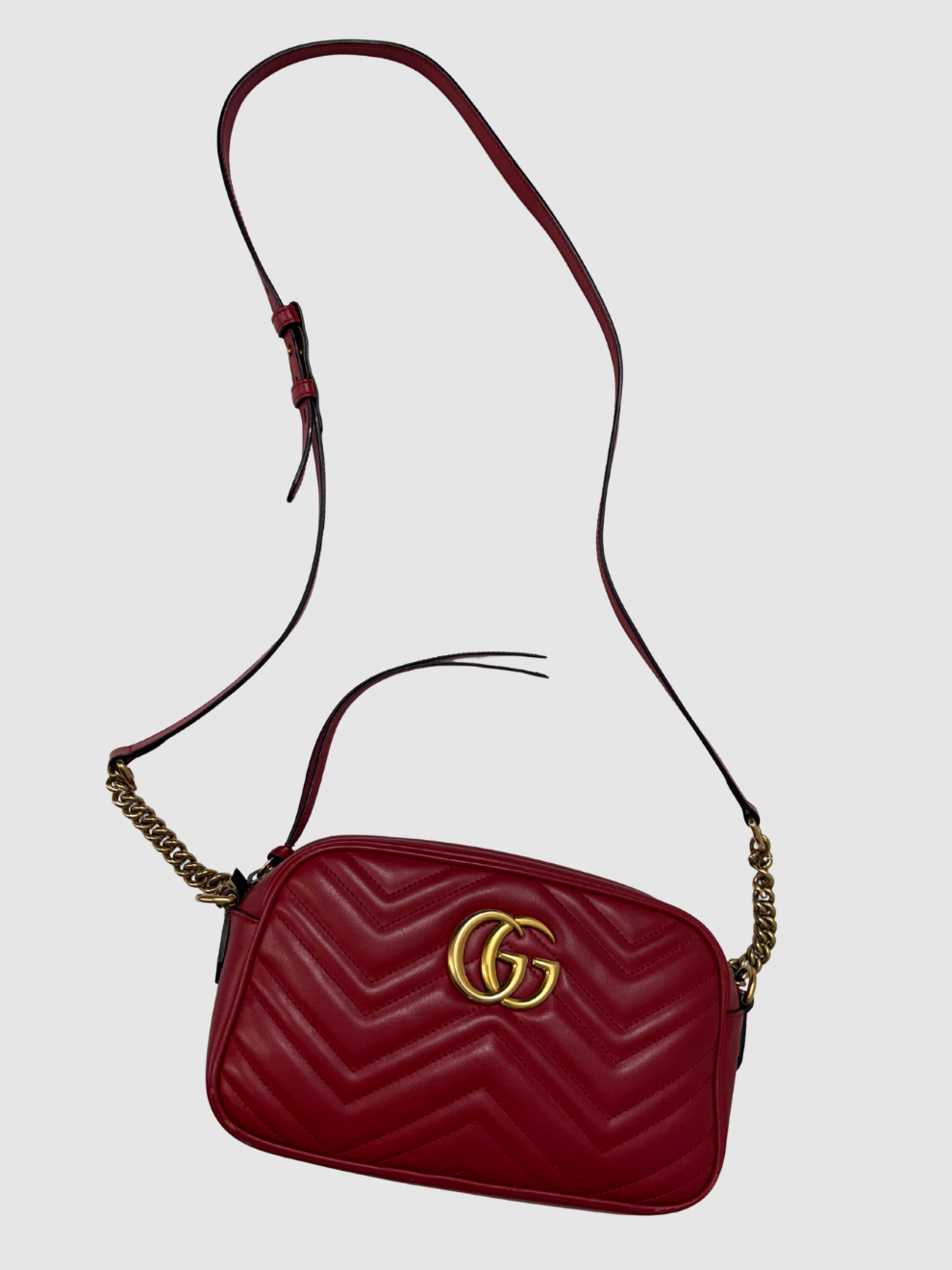 Rote GG Marmont Matelasse von Gucci