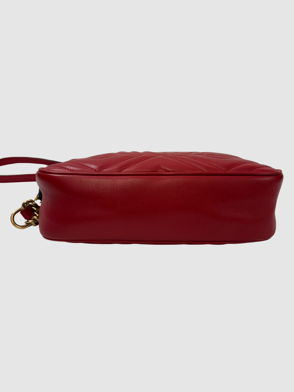 Rote GG Marmont Matelasse von Gucci