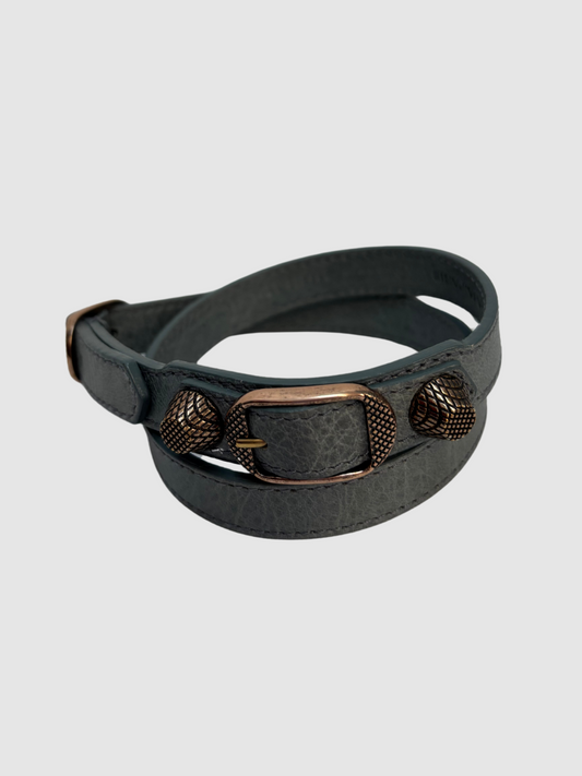 Graues Lederarmband von Balenciaga