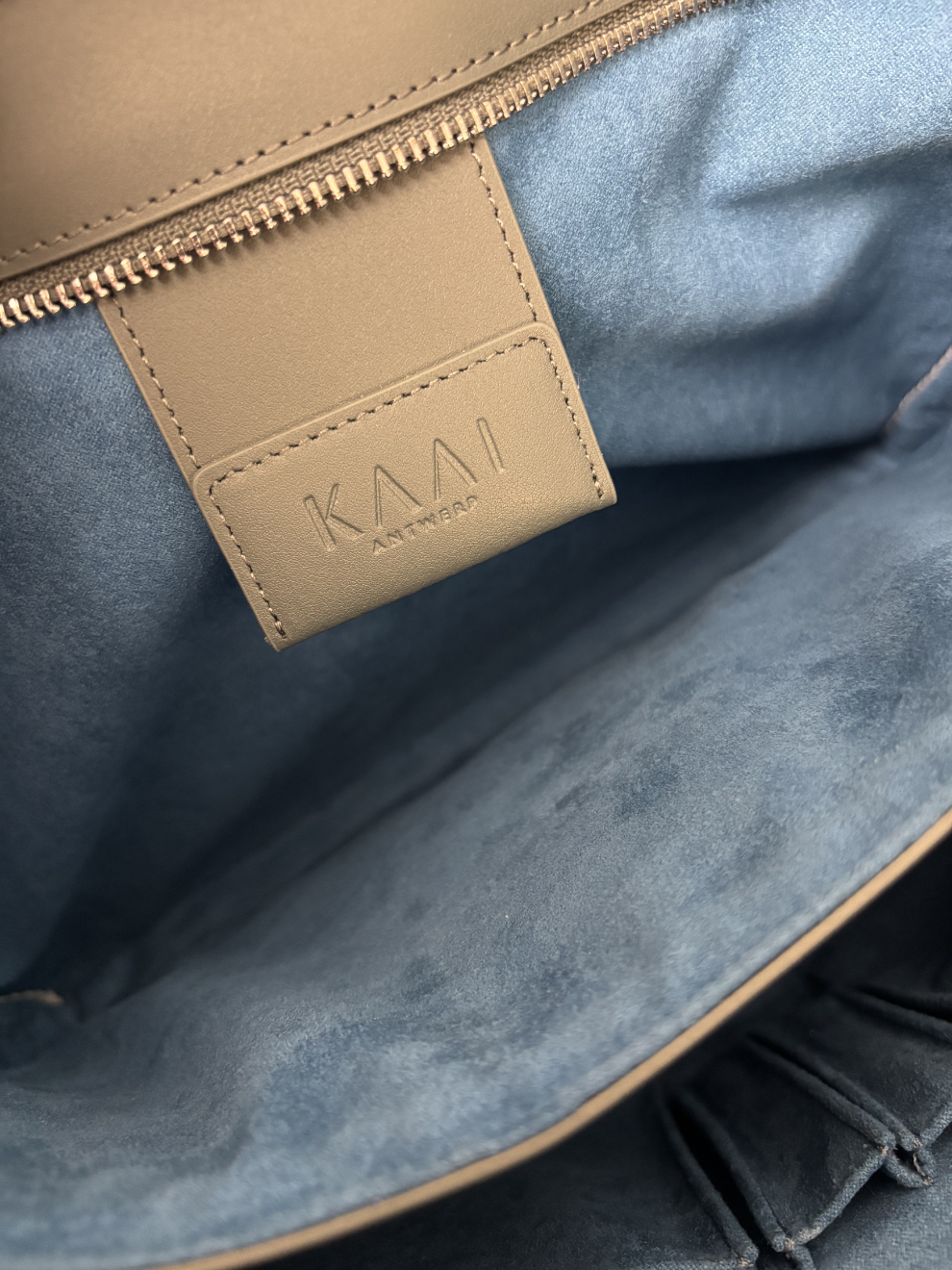 Grüngraue Pyramid Laptoptasche von Kaai